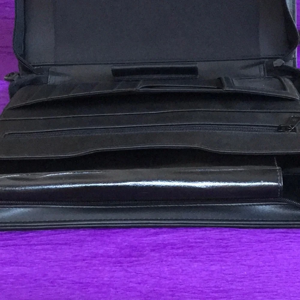 Briefcase and agenda